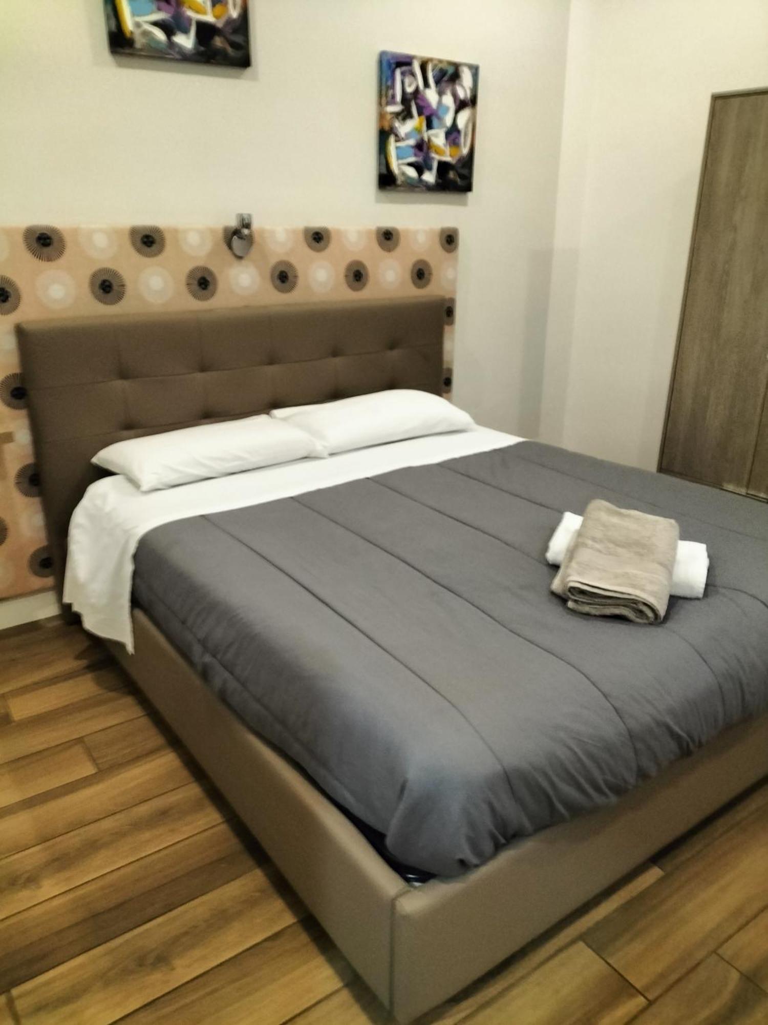 Casa Di Edo Bed & Breakfast Brindisi Ngoại thất bức ảnh