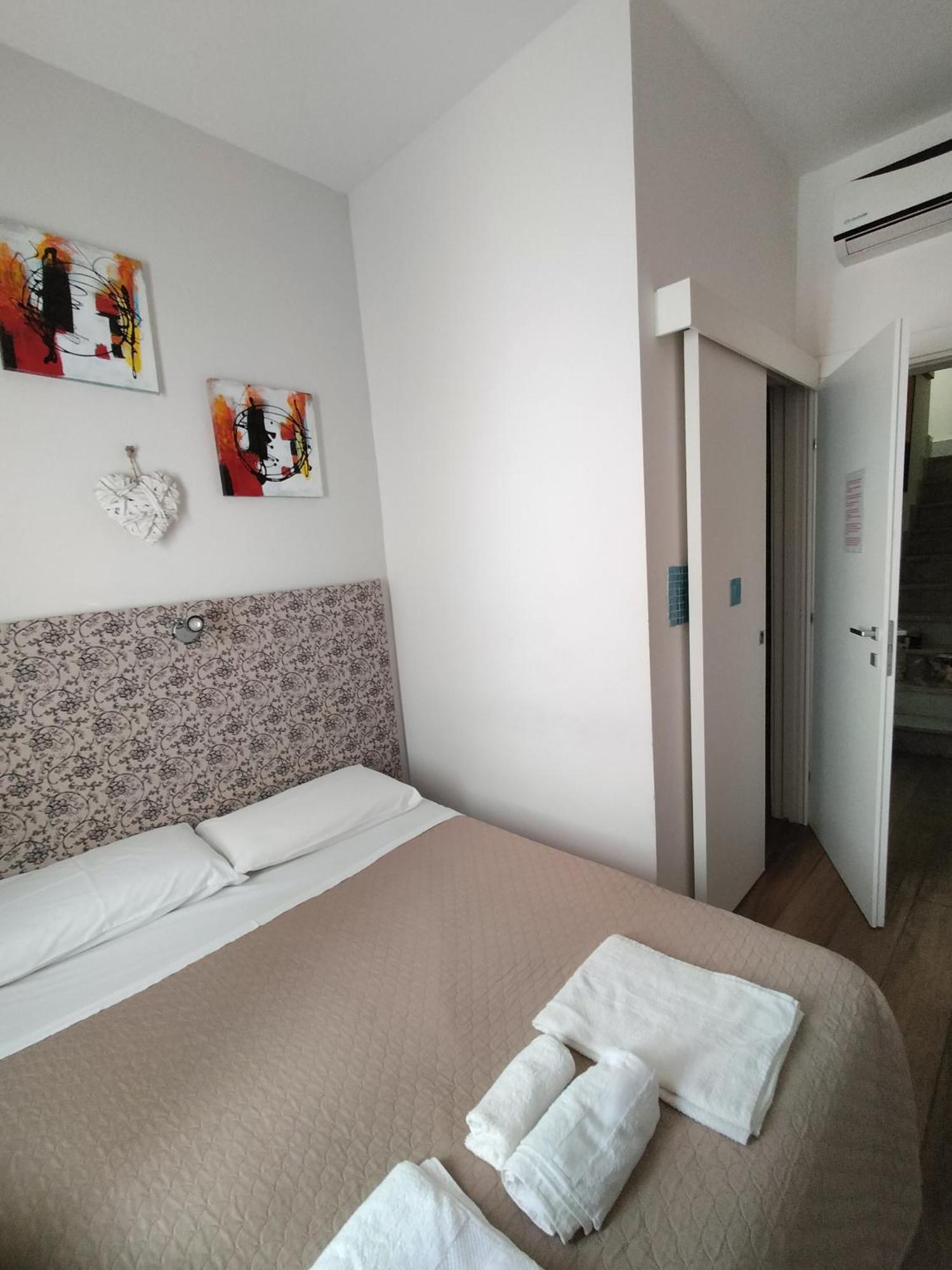 Casa Di Edo Bed & Breakfast Brindisi Ngoại thất bức ảnh